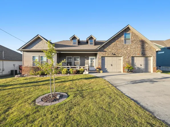 365 Franklin Cir, Fort Oglethorpe, GA 30742