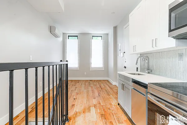 Rented by Brooklyn Group | media 31