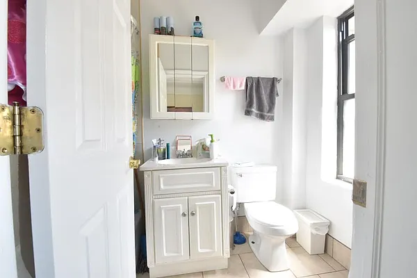 Rented by (Legacy) NY Quality Living Uptown | media 7