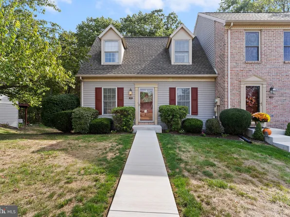 1450 Timber Chase Dr, Mechanicsburg, PA 17050