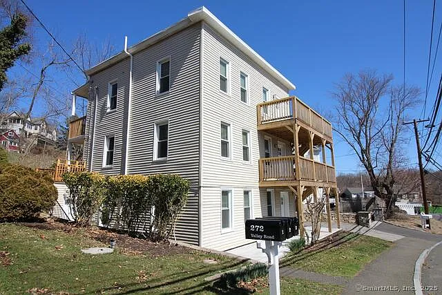 272 Valley Rd #2 — Photo 1