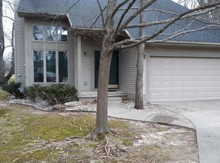 5640 Lochwoode Ct, Holt, MI 48842