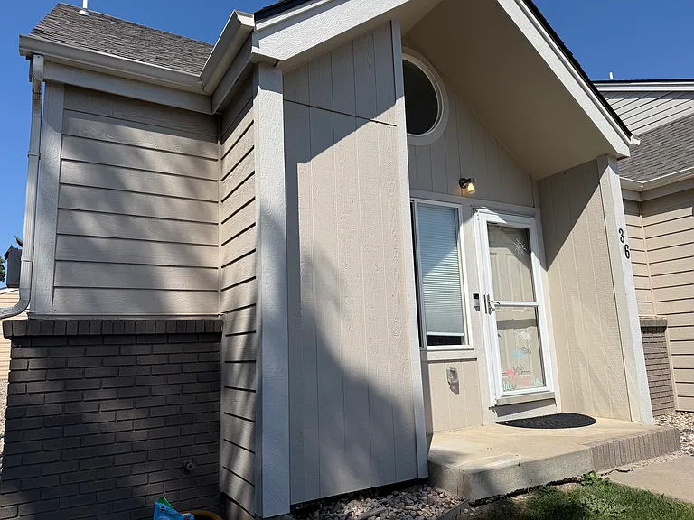 2900 Ross Dr #L36 — Photo 3