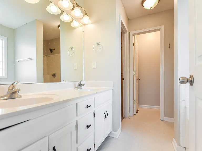 3886 Stella Dr — Photo 17