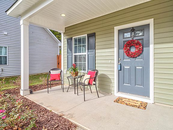 3rd image of 9594 Lily Pond Ct NE