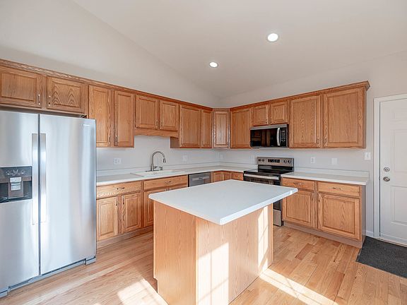 3rd image of 2137 Patriot Dr
