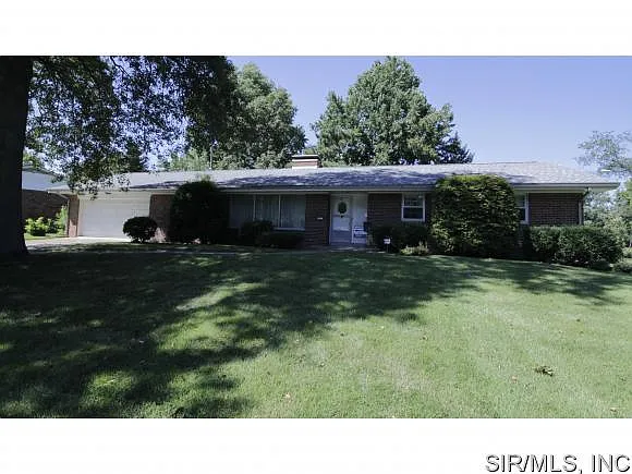1 Sunnyside Dr photo 1
