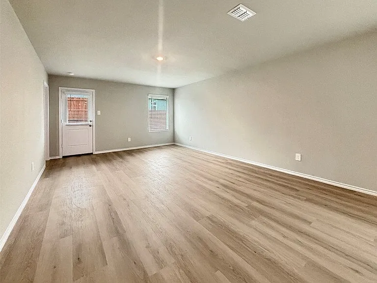 5544 Flannel Ln — Photo 11