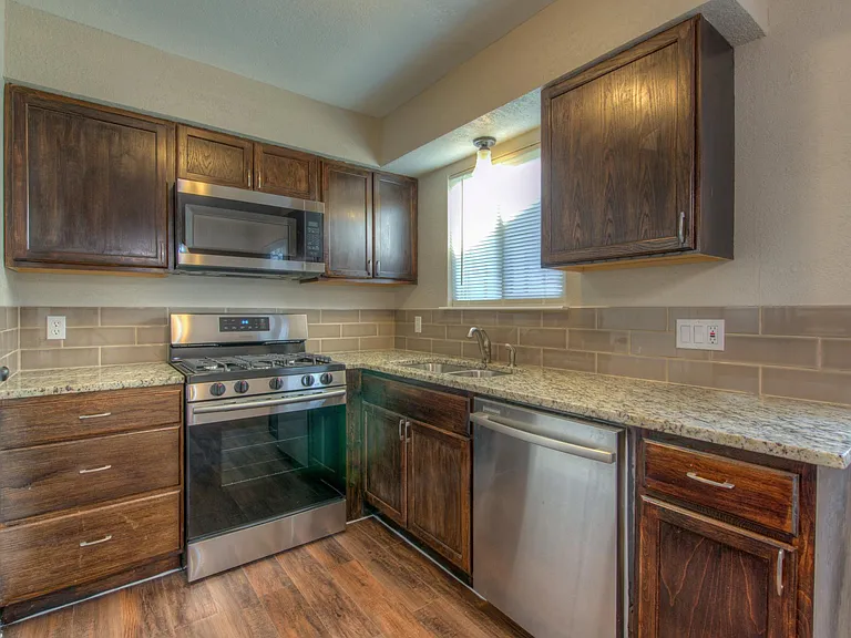 6303 Emerald Forest Dr #B — Photo 3