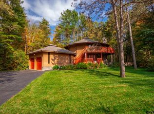 342 Lindsay Rd, Gansevoort, NY 12831