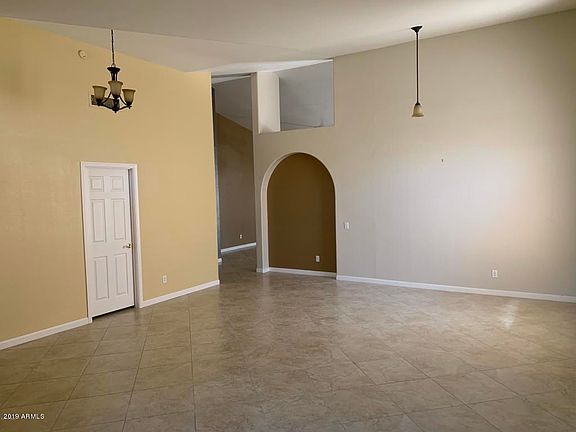 2nd image of 1219 N Jamaica Way