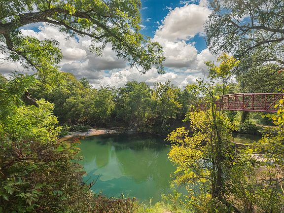 4th image of Overton Ct