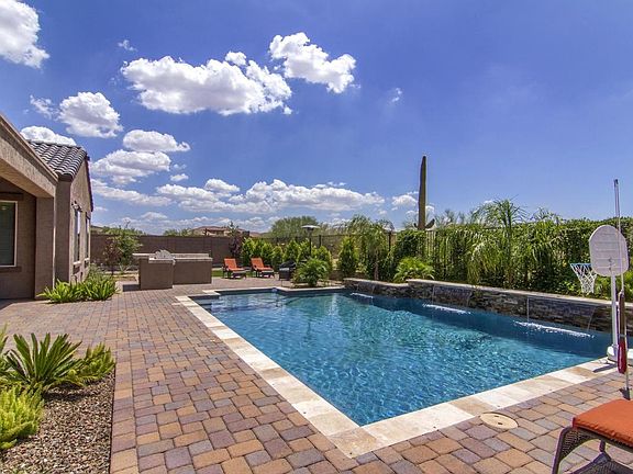 4th image of 5715 E Calle De Las Estrell