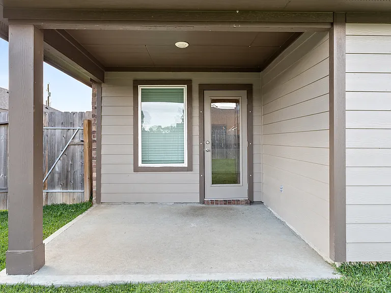 6715 Riplee St — Photo 12