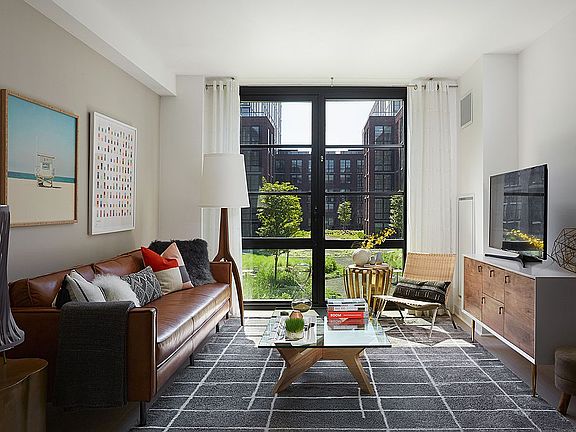 4th image of 365 Bond St APT B206