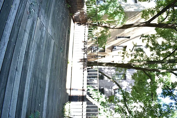 Rented by (Legacy) NY Quality Living Uptown | media 23