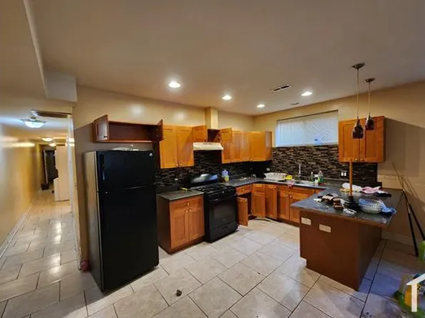 5726 S Prairie Ave, Chicago, IL 60637