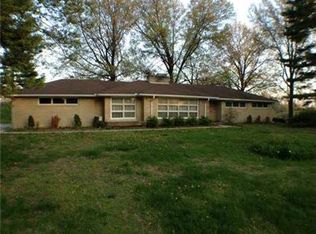 601 N Woodland Dr, Kansas City, MO 64118
