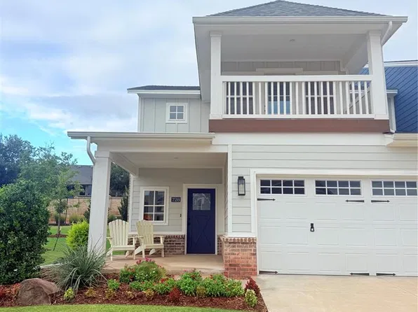 728 Harbor Town Dr, Edmond, OK 73034