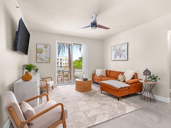 4th image of 250 NE 3 Avenue #1411