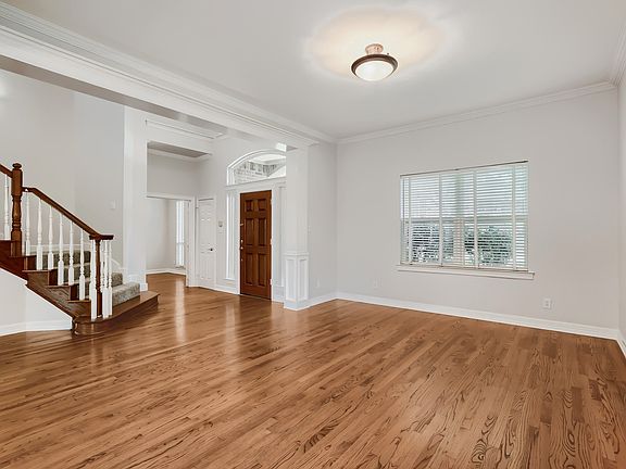 5th image of 3011 Saint Germain Dr