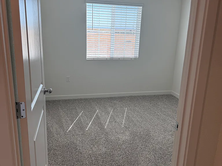 2041 Blue Star Dr — Photo 23