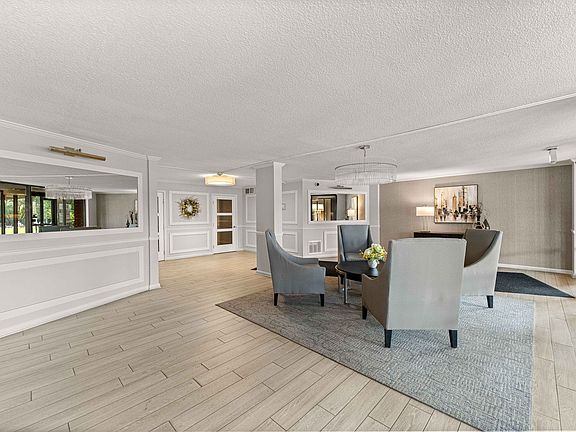 3rd image of 2000 Saint Regis Dr APT 7D