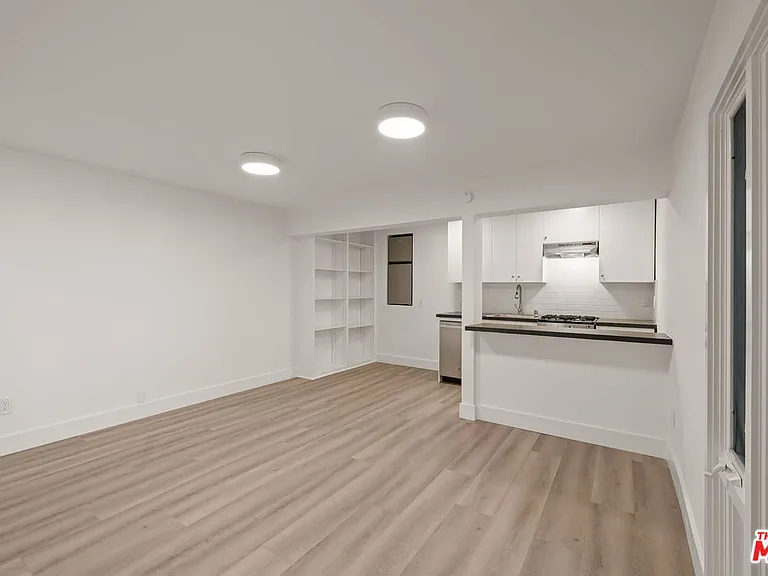 6821 E Ocean Blvd #1/2 — Photo 8