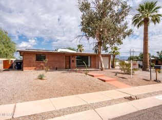1726 W Calle Tranquila, Tucson, AZ 85745