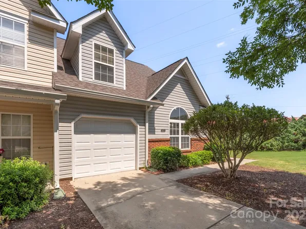 825 Rock Lake Gln, Fort Mill, SC 29715
