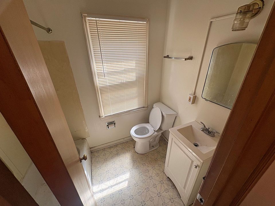 1st image of 4512 W Martin Dr #3