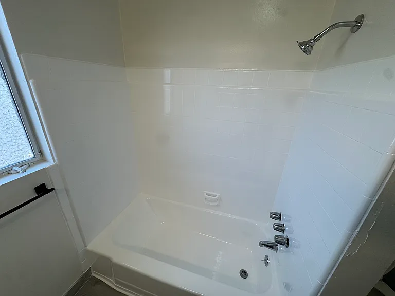 15461 Moorpark St #6 — Photo 12