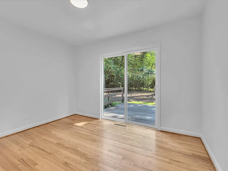 9710 S Corbett Ln — Photo 9