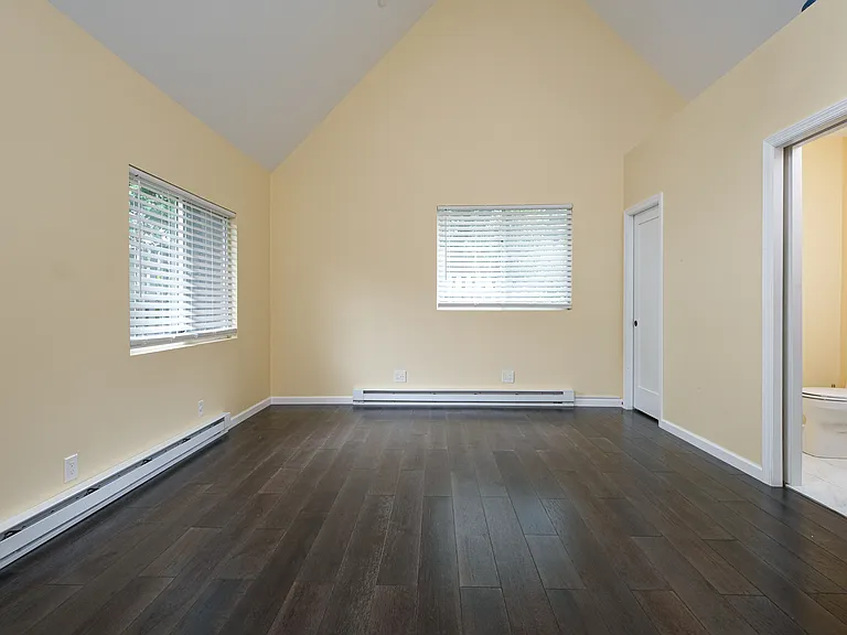 94 Kensington Rd — Photo 9