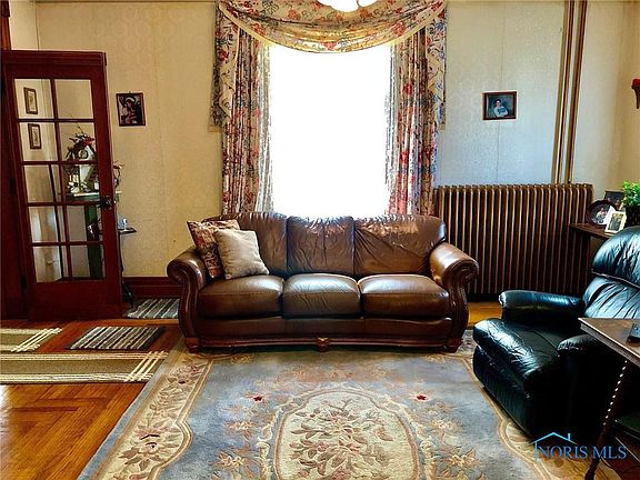 5th image of 317 Toledo St