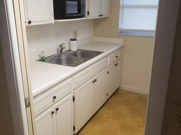 1303 S Hercules Ave APT 23, Clearwater, FL 33764