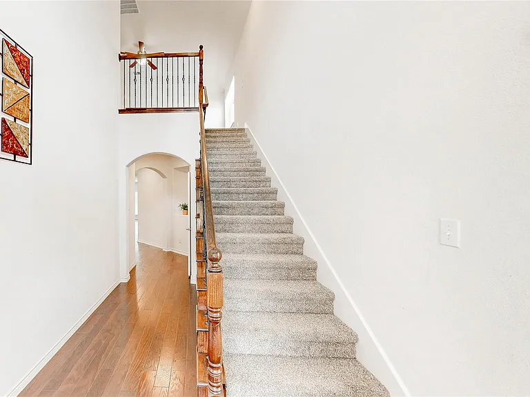 10109 Puma Pl — Photo 4