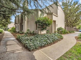 37 Adelphi Ct, Sacramento, CA 95825