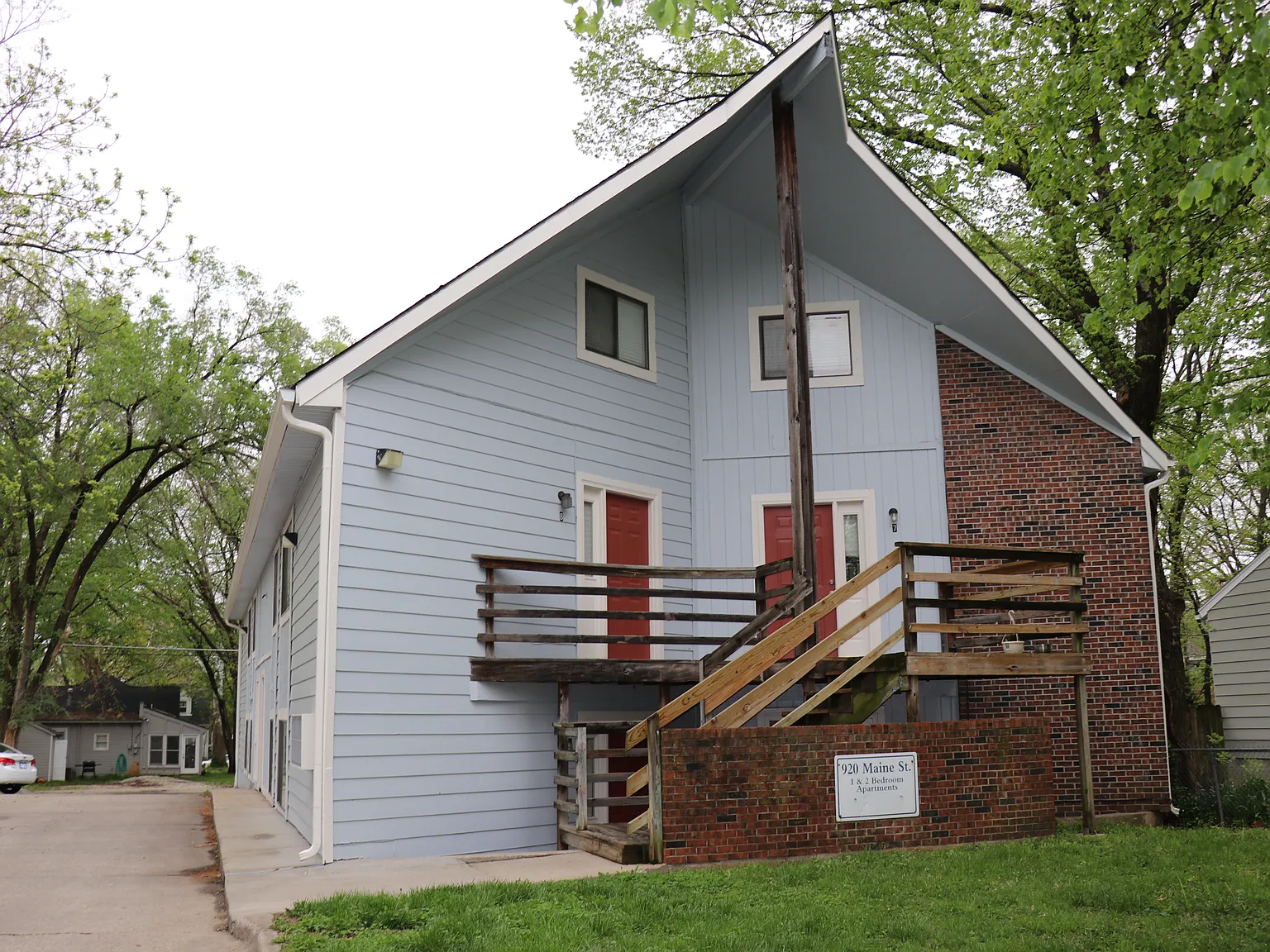 920 Maine St — Photo 1