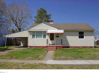 913 Redstart Ave, Chesapeake, VA 23324