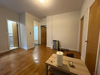 Rented by KNOCKKNOCK LLC