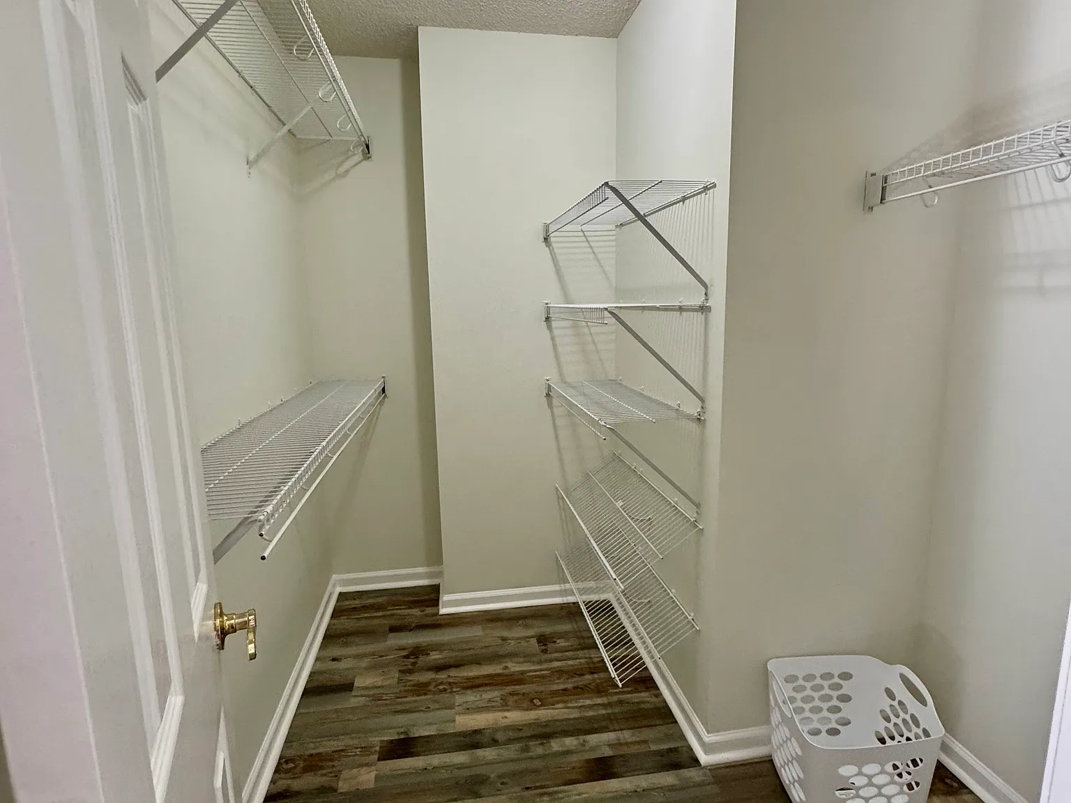 1813 Macon Rd — Photo 4