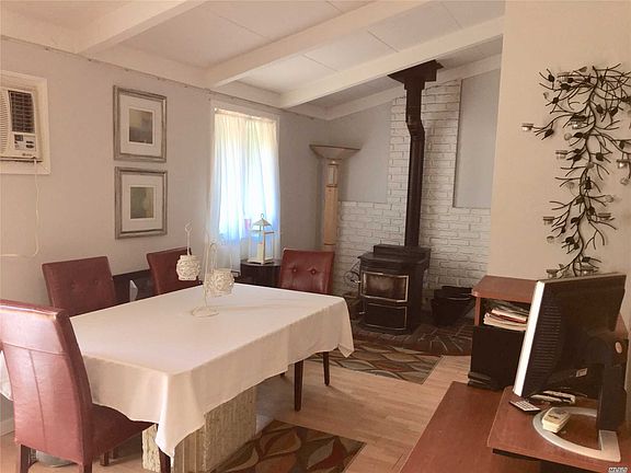 2nd image of 6 Partridge Ln
