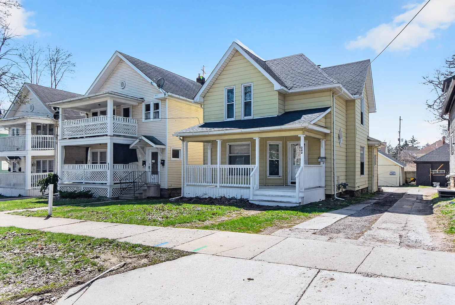 202 S West Ave photo 1