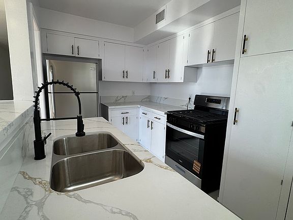 3rd image of 337 S Elm Dr #780