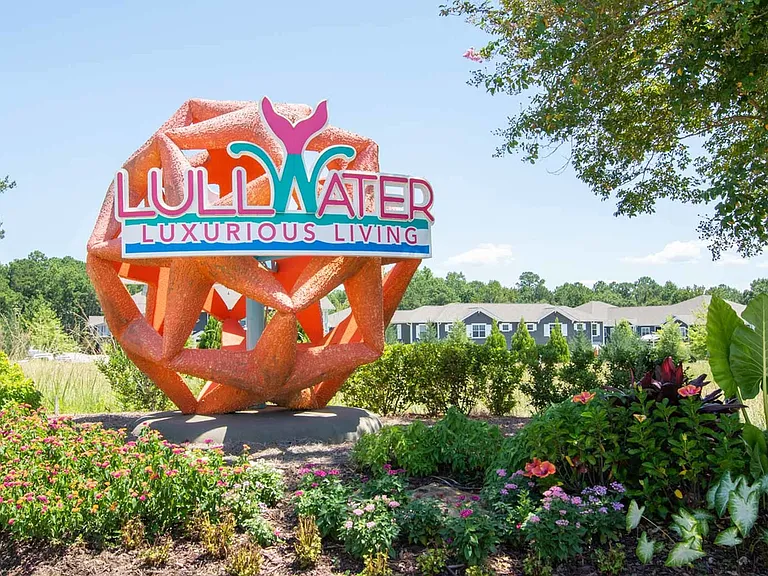 Lullwater Apartments