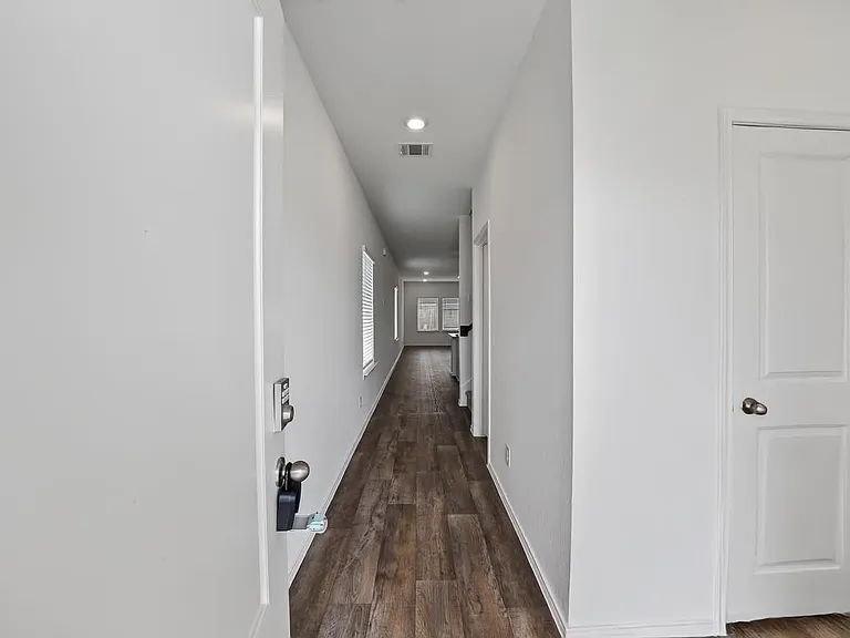 31430 Harp Ridge Dr — Photo 2