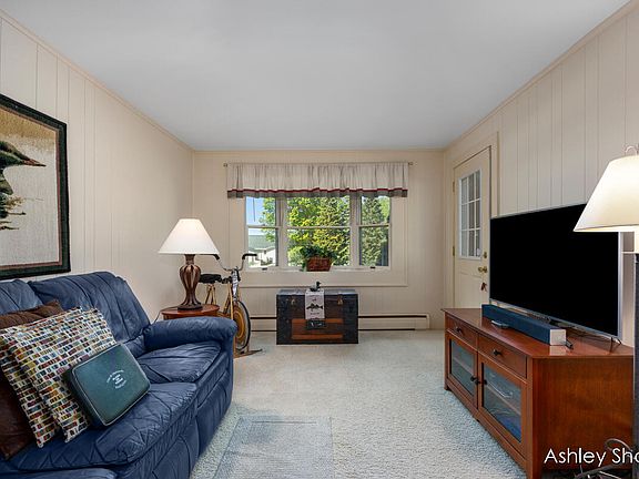 4th image of 5970 Lake St