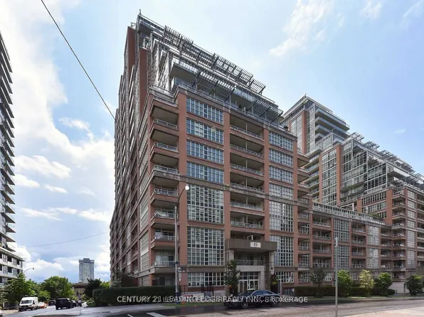 65 Liberty St #423, Toronto, ON M6K 1Y4