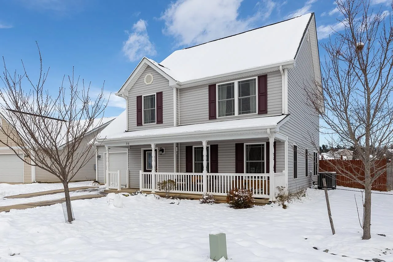 316 Evershire St photo 1